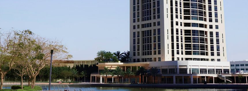 Lake Shore Towerот Al Bodor